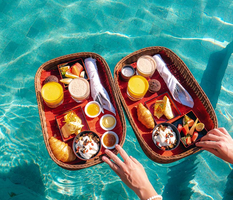 Floating Breakfast