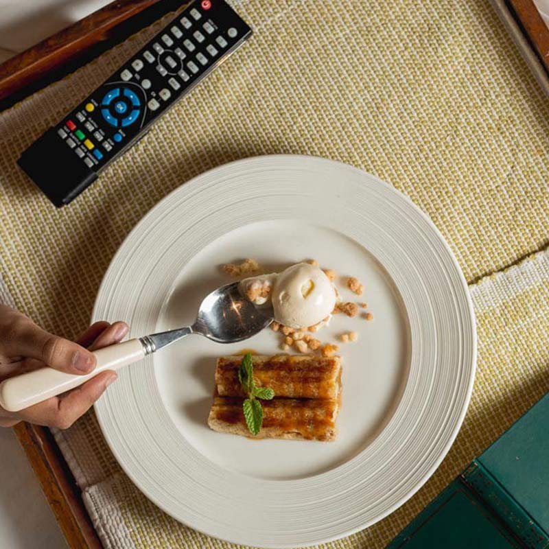 In-Room-Dining